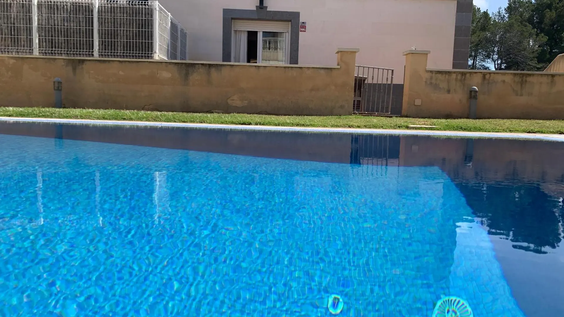 בית נופש הוילה Mont-roig del Camp House With Pool In Pino Alto